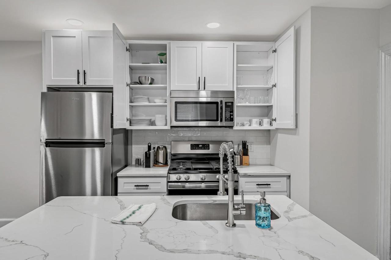 Апартаменты Fashionable 2Br In Downtown Location W Work Area Гаррисберг Экстерьер фото